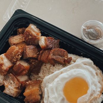 Tselogs - Lechon kawali silog - Filipino Near Me - Daly City, California