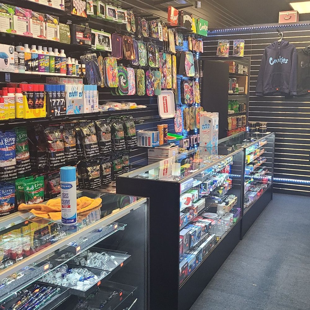 Puff N’ Stuff Smoke Shop - Head Shops Near Me - South Daytona, Florida Puff N’ Stuff Smoke Shop - Head Shops Near Me - South Daytona, Florida