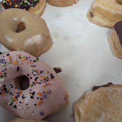Beaver's Dough-Joe - Only a few doughnuts eaten