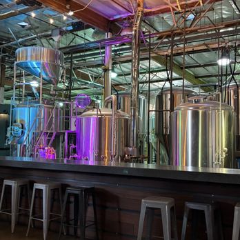 Old Stump Brewing - Inside - Breweries Near Me - North Pomona, California