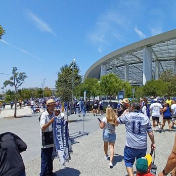 SoFi Stadium - Stadiums & Arenas Near Me - Inglewood, California SoFi Stadium - Stadiums & Arenas Near Me - Inglewood, California