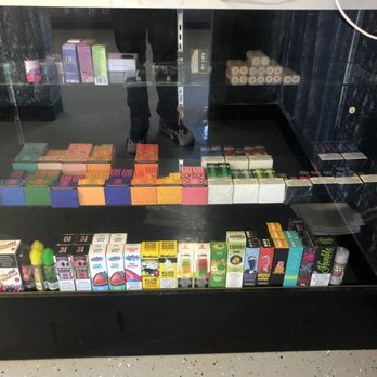 Hookies and Bookies - Plenty of juices to choose from. This is nice, especially for our small town of camp Verde. - Vape Shops Near Me - Camp Verde, Arizona Hookies and Bookies - Plenty of juices to choose from. This is nice, especially for our small town of camp Verde. - Vape Shops Near Me - Camp Verde, Arizona