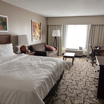 Holiday Inn Stevens Point - Convention Ctr - King room with couch - Hotels Near Me - Stevens Point, Wisconsin Holiday Inn Stevens Point - Convention Ctr - King room with couch - Hotels Near Me - Stevens Point, Wisconsin