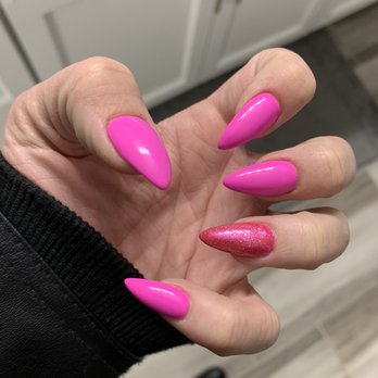 Luxury Nail Spa - Short Stiletto Nails - Nail Salons Near Me - Tracy, California Luxury Nail Spa - Short Stiletto Nails - Nail Salons Near Me - Tracy, California