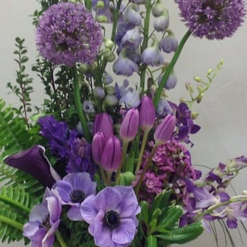 Paul Douglas Floral Designs - Closeup of quality flowers - Florists Near Me - Cohasset, Massachusetts Paul Douglas Floral Designs - Closeup of quality flowers - Florists Near Me - Cohasset, Massachusetts