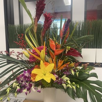 Kiyo's Floral Design - Birthday flowers - Florists Near Me - Sacramento, California Kiyo's Floral Design - Birthday flowers - Florists Near Me - Sacramento, California