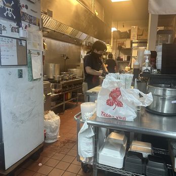 Ramen vs Pho - Order was barley being put together - Vietnamese Near Me - Fresno, California Ramen vs Pho - Order was barley being put together - Vietnamese Near Me - Fresno, California