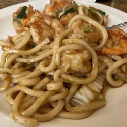 Lin's Asian Cuisine - Japanese noodle with shrimp