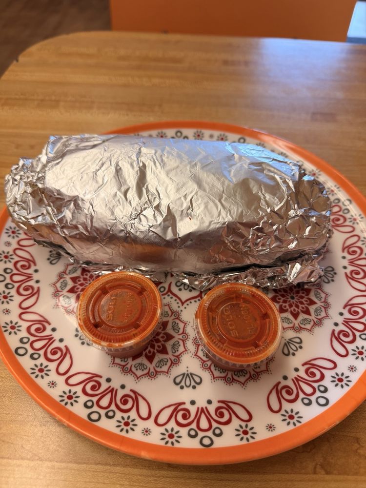 Taqueria y Pupuseria To Go Logo