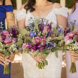Antique Rose Florist