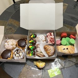 DeFilippis Bakery and Cafe