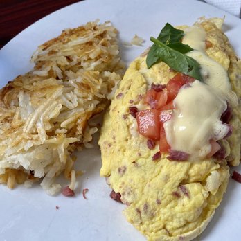 By Hand and Fork - Luck of the Irish omelette with hash browns - American Near Me - Muncie, Indiana