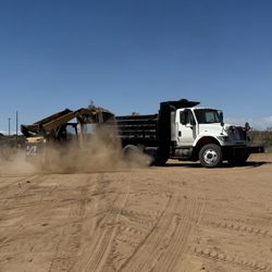 Rio Rancho Tractor Service - DIRT DELIVERY AND HAULOFF