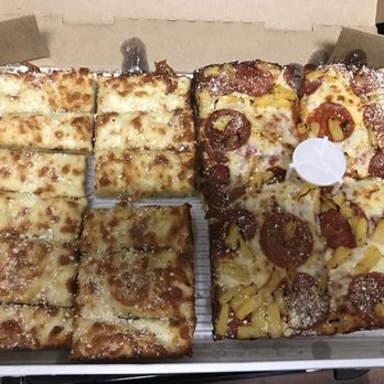 Jet's Pizza - Cheesy bread and deep dish pepperoni and pineapple - Pizza Near Me - Phoenix, Arizona Jet's Pizza - Cheesy bread and deep dish pepperoni and pineapple - Pizza Near Me - Phoenix, Arizona