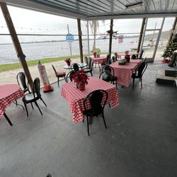 Lakeside Grill - Outdoor seating part 3