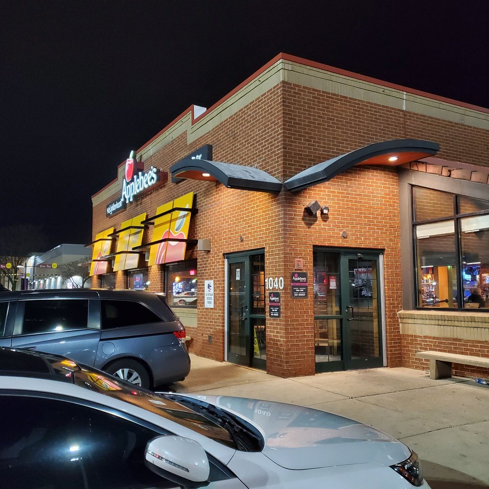 Applebee's Grill + Bar - Front entrance - Sports Bars Near Me - Bradley, Illinois
