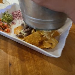 Beacon Tap - Nachos out of the bucket