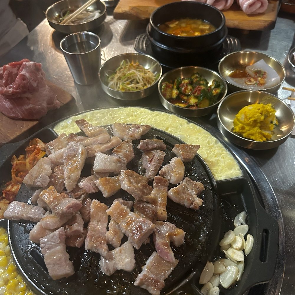 Daldongnae Korean BBQ - Dundas Square - Mok Sal - Korean Near Me - Toronto, Ontario Daldongnae Korean BBQ - Dundas Square - Mok Sal - Korean Near Me - Toronto, Ontario