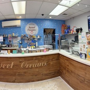 Sweet Creams - Inside - Ice Cream & Frozen Yogurt Near Me - Honolulu, Hawaii Sweet Creams - Inside - Ice Cream & Frozen Yogurt Near Me - Honolulu, Hawaii
