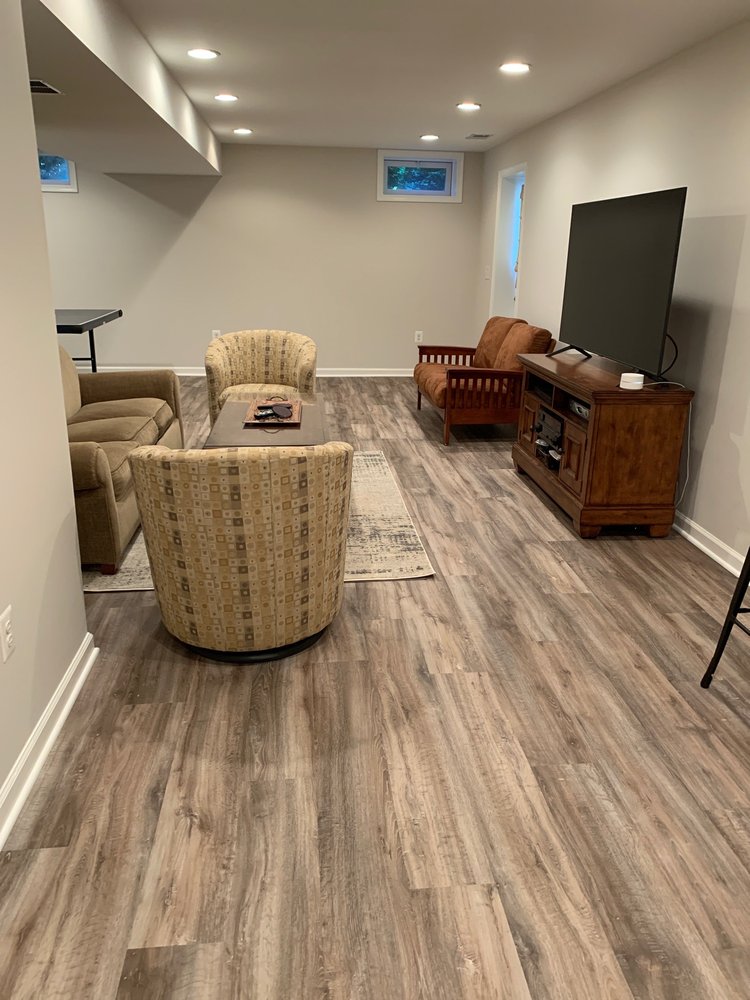 SELECT FLOORS & RUGS Updated September 2024 958 Edwards Ferry Rd NE