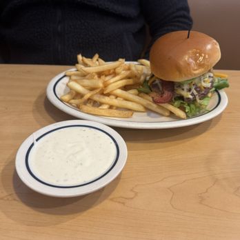 IHOP - Burger - American Near Me - PORT HUENEME, California