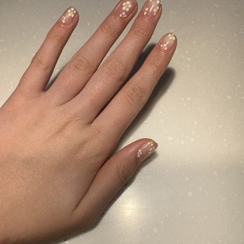 Madelyn Chicago Nail Spa - Nail Salons Near Me - Chicago, Illinois Madelyn Chicago Nail Spa - Nail Salons Near Me - Chicago, Illinois