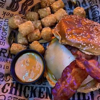 Calhoun's - Kickback burger - Barbeque Near Me - Knoxville, Tennessee