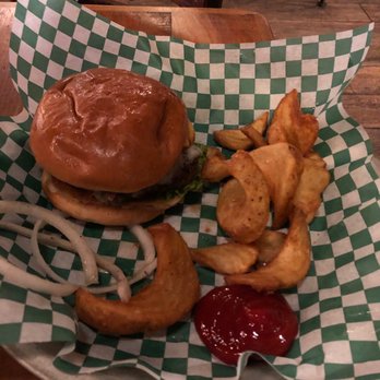 Smith Creek Moonshine - Bacon cheeseburger - Burgers Near Me - Branson, Missouri Smith Creek Moonshine - Bacon cheeseburger - Burgers Near Me - Branson, Missouri