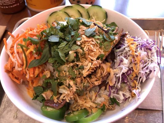 Bun Mee by null