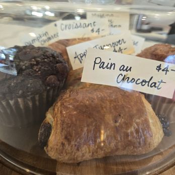 Vivian's - Pastry assortment - Cafes Near Me - Baltimore, Maryland