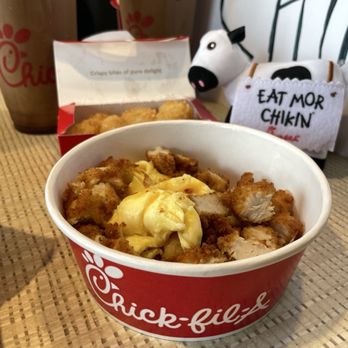 Chick-Fil-A - Chicken Bowl - Fast Food Near Me - Dartmouth, Massachusetts