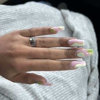 D Luxe Nails - Nail Salons Near Me - Oak Lawn, Illinois D Luxe Nails - Nail Salons Near Me - Oak Lawn, Illinois