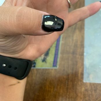 US Nails - They were suppose to be coffin shaped. They didn't cover the whole nail. - Nail Salons Near Me - Cathedral City, California