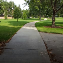 Emerald Park - Park trail
