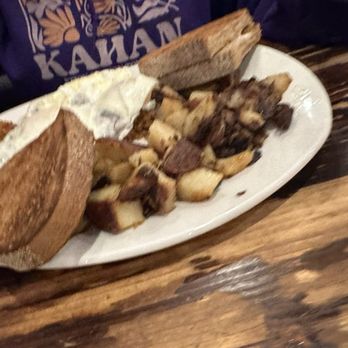 Iron Town Diner - Hash special - Diners Near Me - Saugus, Massachusetts