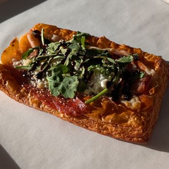 Paris Baguette - Prosciutto, Fig & Goat Cheese Pizzetta - Bakeries Near Me - Cerritos, California Paris Baguette - Prosciutto, Fig & Goat Cheese Pizzetta - Bakeries Near Me - Cerritos, California