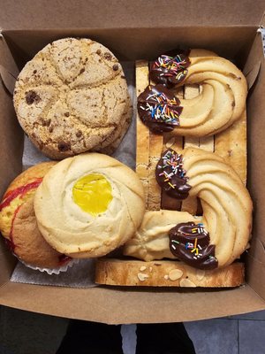 The Mayflower Bakery (La Flor De Mayo Bakery) by null