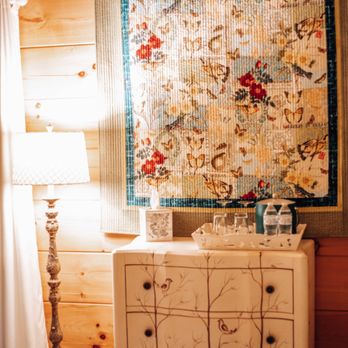 Lazy Bear Lodge Bed & Breakfast - Bed & Breakfast Near Me - Vilas, North Carolina Lazy Bear Lodge Bed & Breakfast - Bed & Breakfast Near Me - Vilas, North Carolina