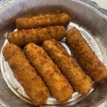Giuseppe's Pizzeria - Mozzarella Sticks - Pizza Near Me - Montrose, California Giuseppe's Pizzeria - Mozzarella Sticks - Pizza Near Me - Montrose, California
