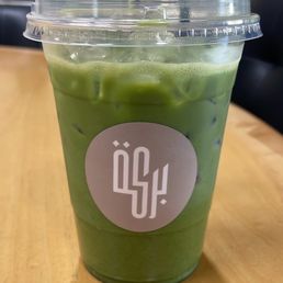 Iced matcha with vanilla sweetener Iced matcha with vanilla sweetener