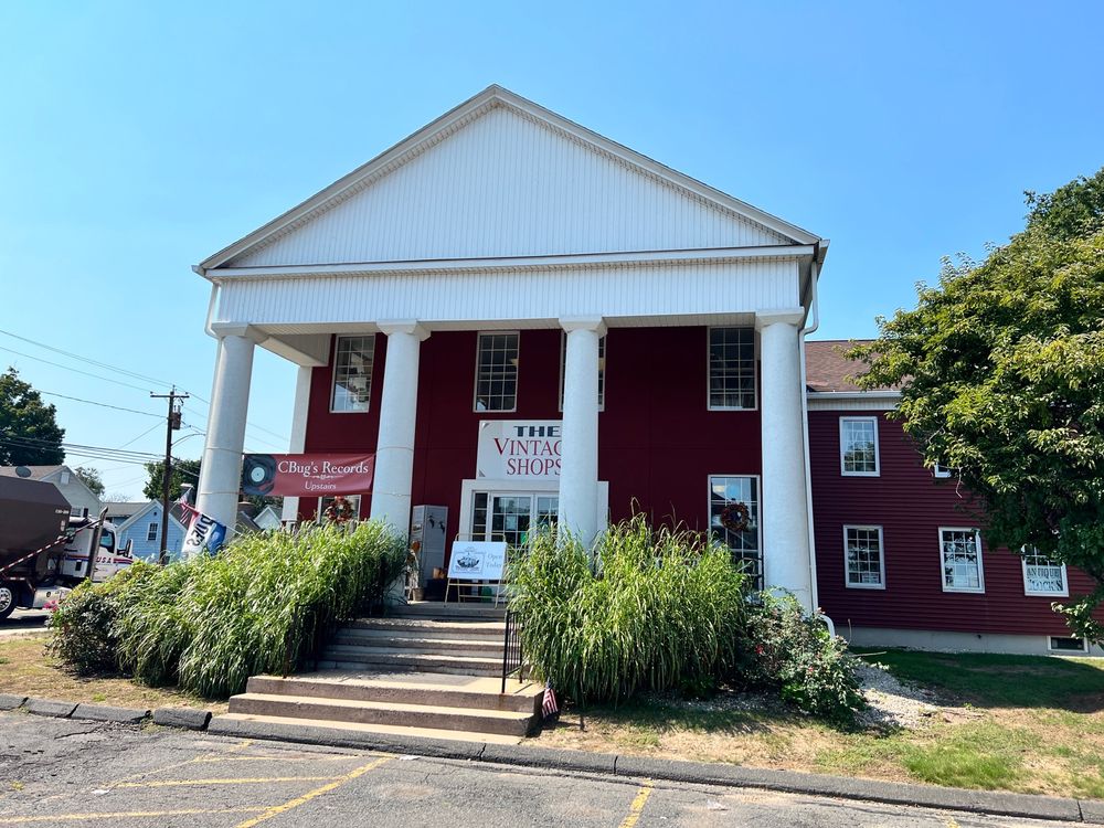 VINTAGE SHOPS Updated September 2024 13 Photos 42 Bridge St, East