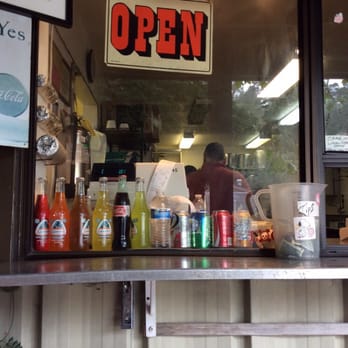 Boni's Tacos - Mexican Near Me - Cambria, California