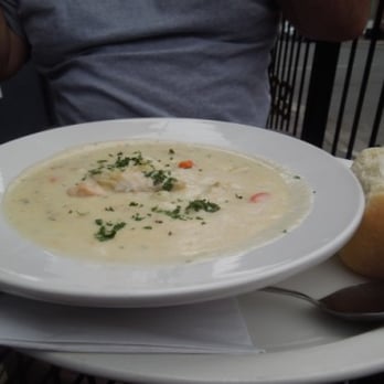Kellys Pub - a bowl of soup and a piece of bread - Pubs Near Me - St John's, Newfoundland and Labrador