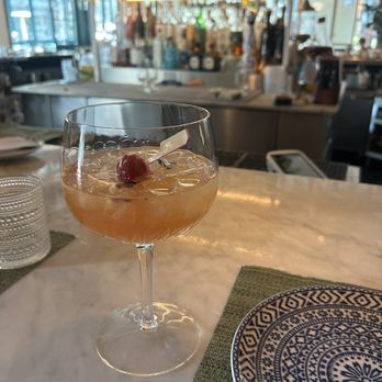 Del Mar - Hun and tonic - Spanish Near Me - Washington, DC, District of Columbia