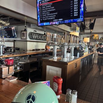 Vintage Brewing - Bar area - Brewpubs Near Me - Sauk City, Wisconsin