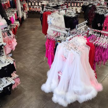 Lover's Lane - Lingerie Near Me - Flint, Michigan