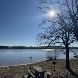 Lake Thunderbird State Park - Lake & sunshine