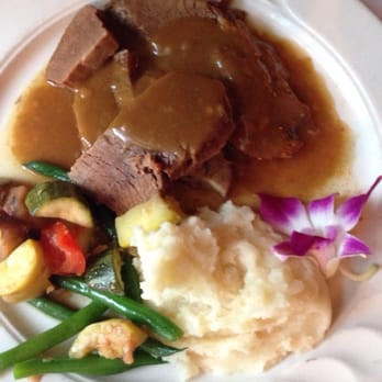 Ye Olde Tavern - Pot Roast - American Near Me - Manchester, Vermont