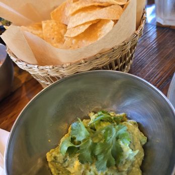 Streetzlan - Chips and guacamole - Seafood Near Me - Elk Grove, California Streetzlan - Chips and guacamole - Seafood Near Me - Elk Grove, California