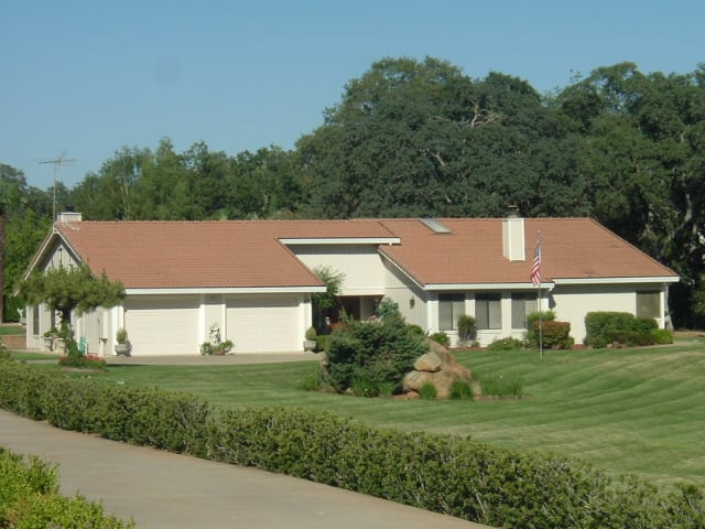 Slide of Sky High Roofing